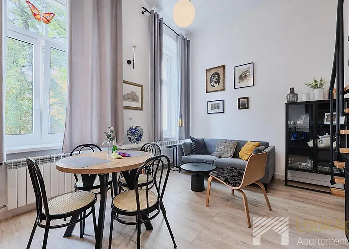 Wolczanskie Motyle By Lookap